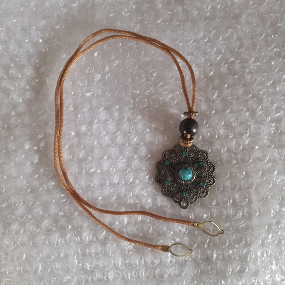 🎈3 for $10🎈Corded Pendant - Picture 5 of 8